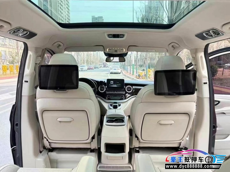 16年奔驰V轿车抵押车出售