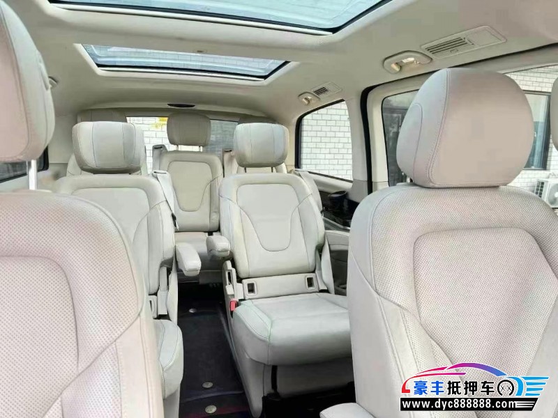 17年奔驰V轿车抵押车出售