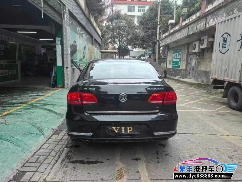 17年大众迈腾轿车抵押车出售