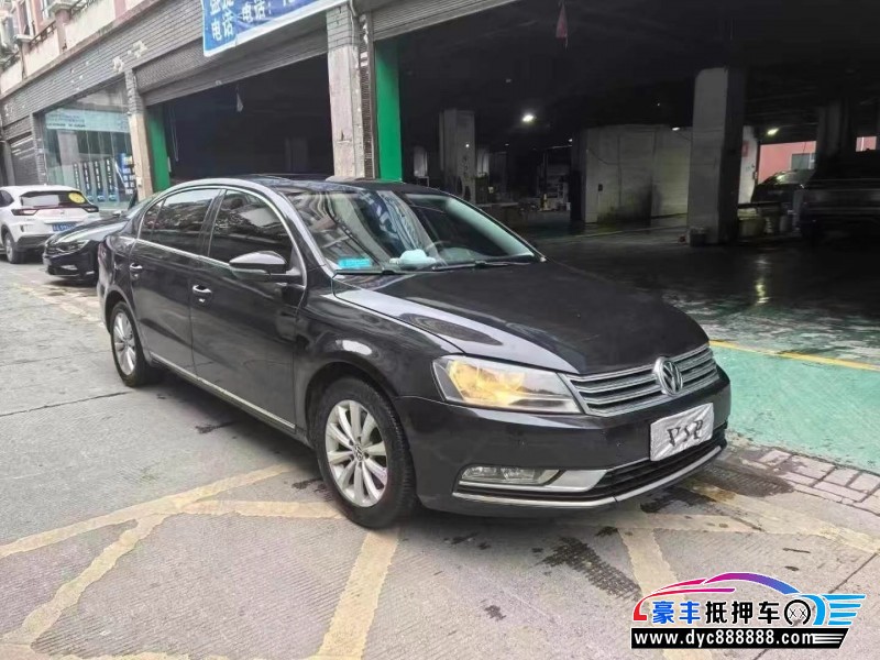 17年大众迈腾轿车抵押车出售