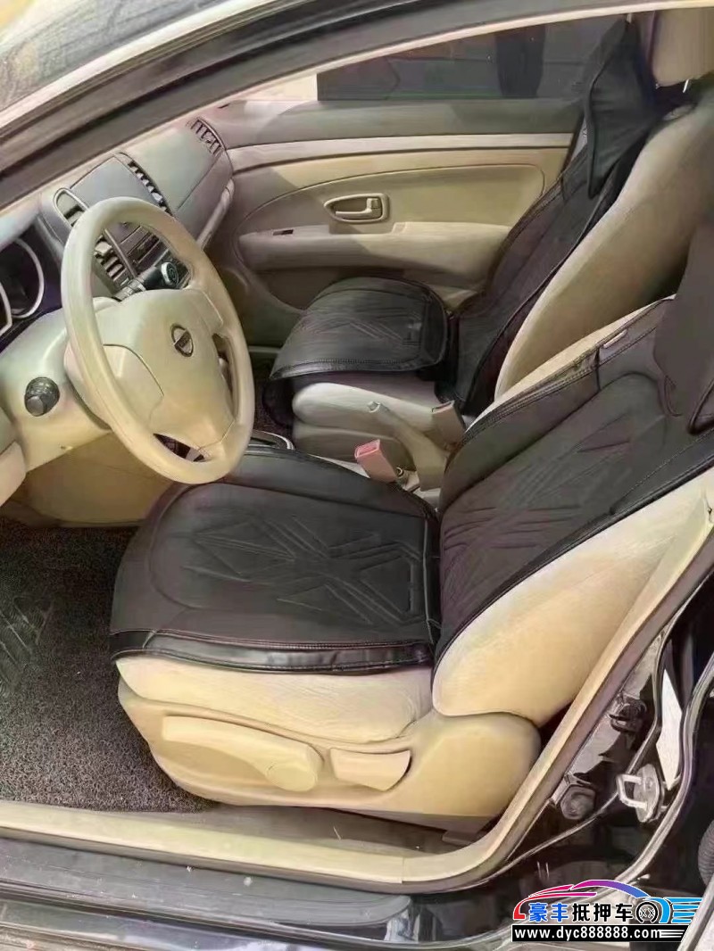 16年日产轩逸轿车抵押车出售