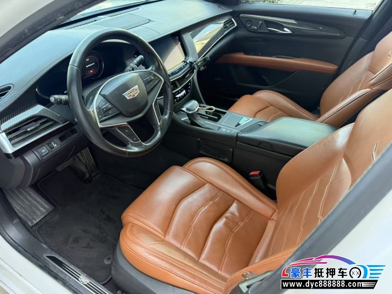 17年凯迪拉克CT6轿车抵押车出售