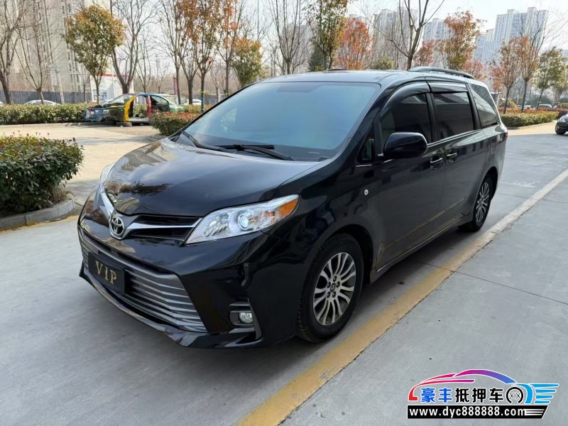 20年丰田塞纳轿车抵押车出售