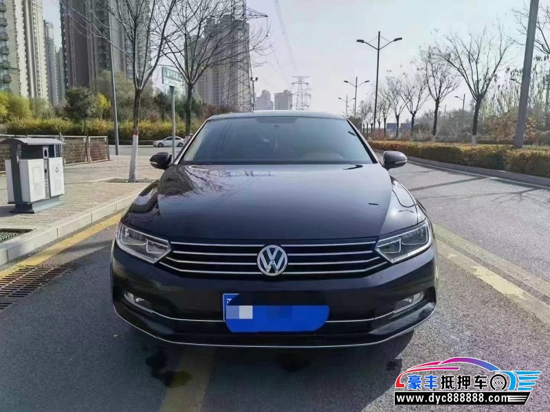 18年大众迈腾轿车抵押车出售