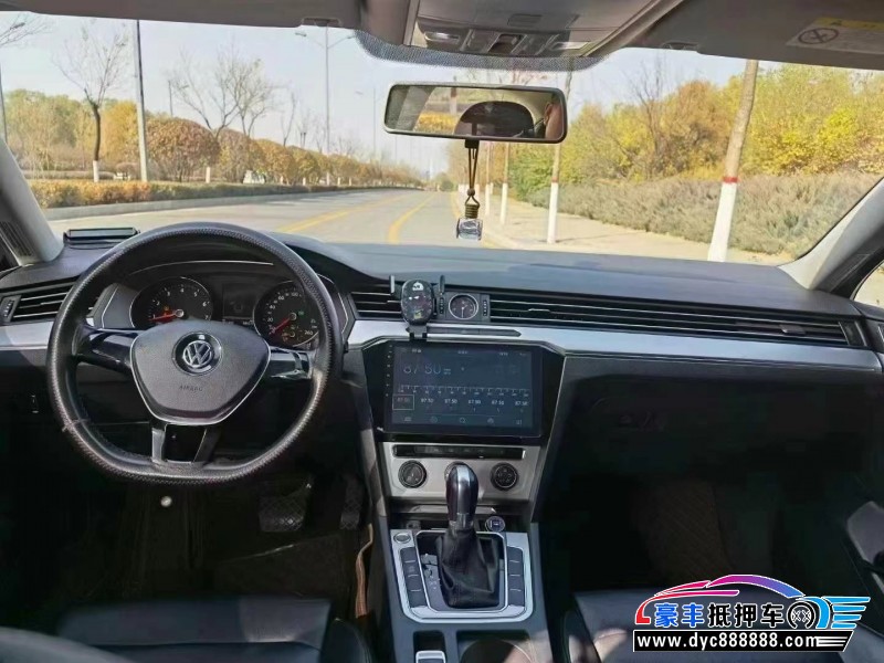 18年大众迈腾轿车抵押车出售