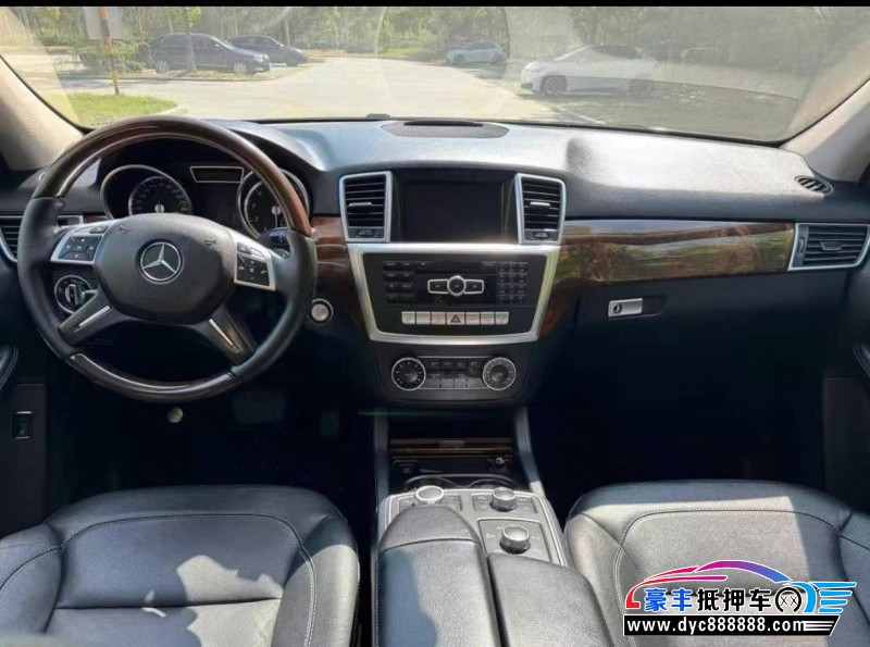 15年奔驰MLSUV抵押车出售