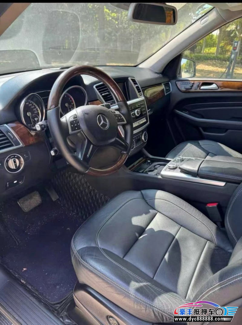 15年奔驰MLSUV抵押车出售