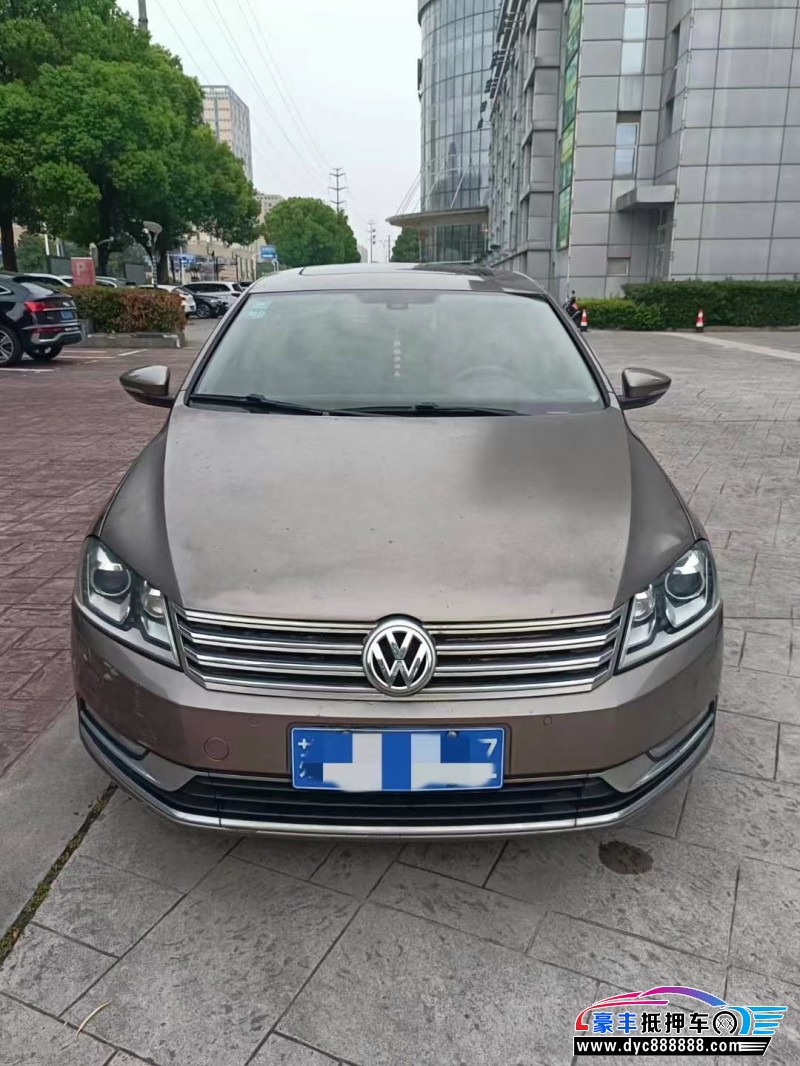 16年大众迈腾轿车抵押车出售