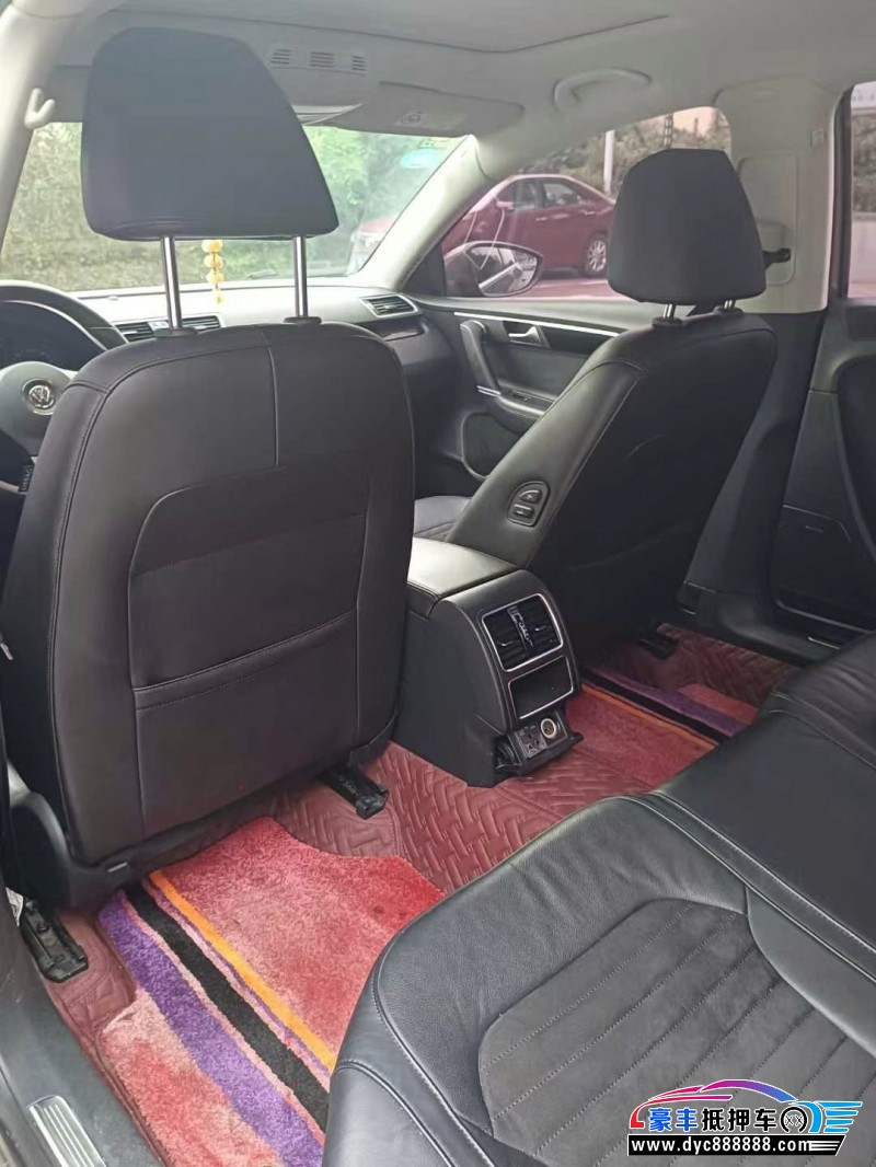 16年大众迈腾轿车抵押车出售