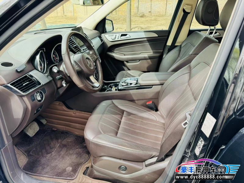 19年奔驰GLSSUV抵押车出售