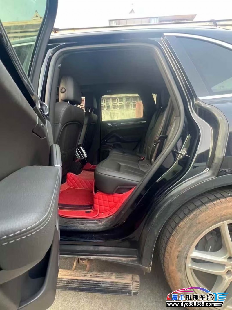 17年保时捷卡宴SUV抵押车出售