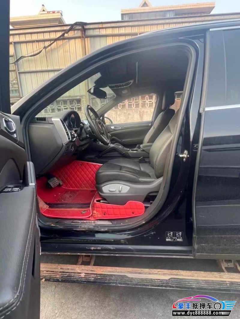 17年保时捷卡宴SUV抵押车出售