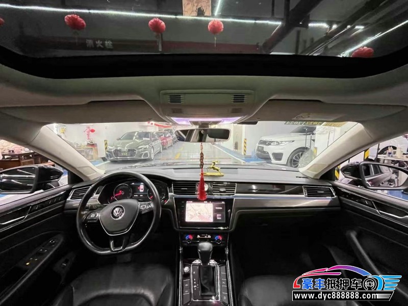 18年大众辉昂轿车抵押车出售