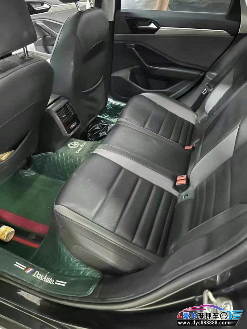 20年大众速腾轿车抵押车出售