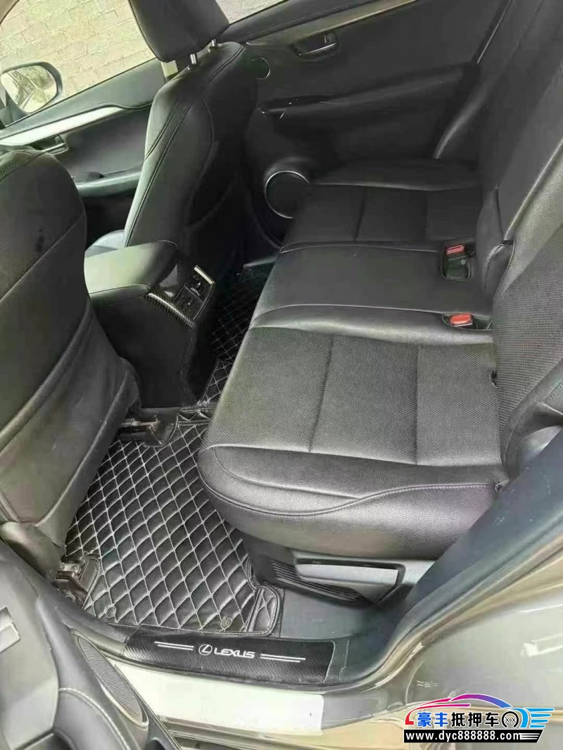 20年雷克萨斯NX轿车抵押车出售