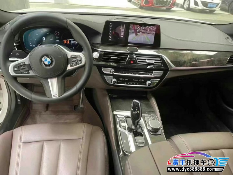 19年宝马5系轿车抵押车出售