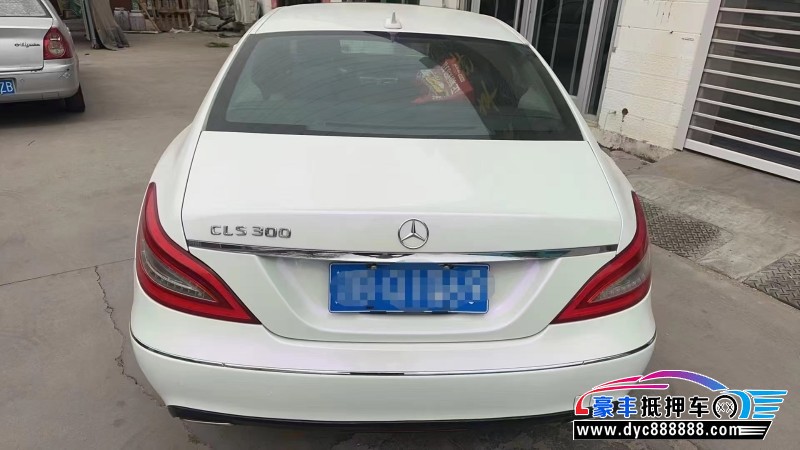15年奔驰CLS轿车抵押车出售