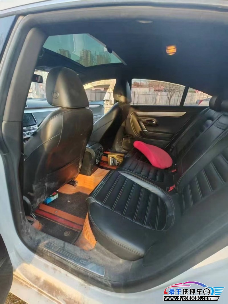 16年大众CC轿车抵押车出售