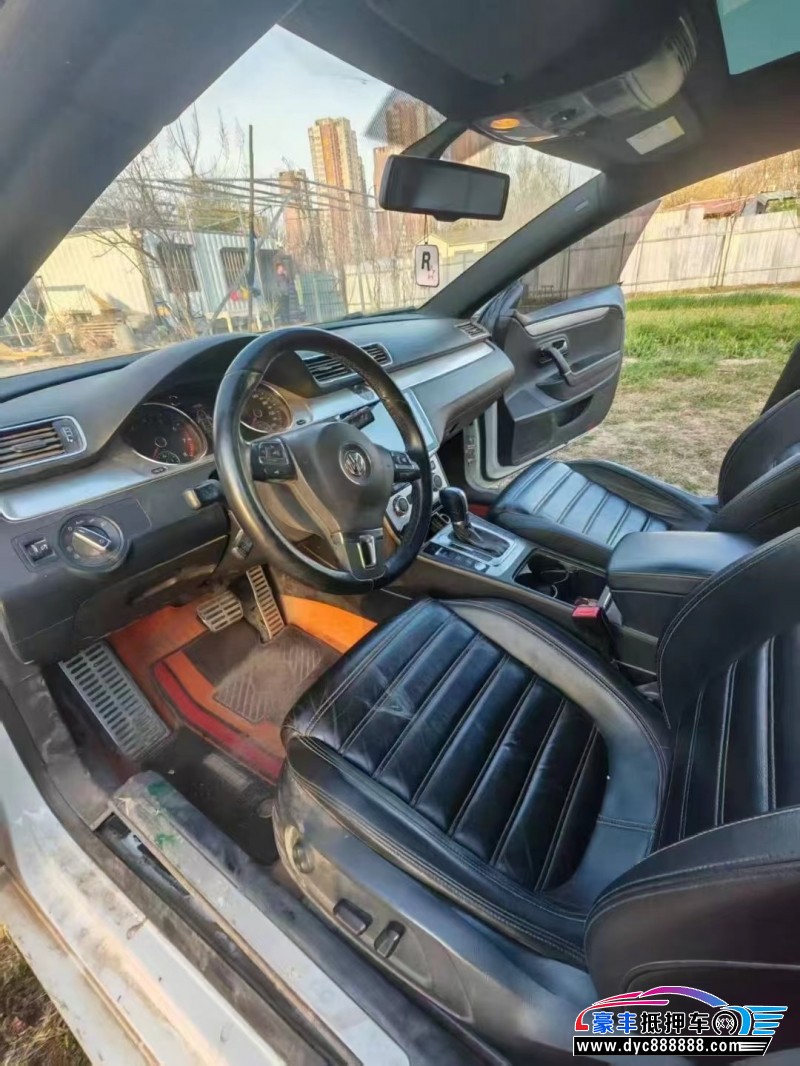 16年大众CC轿车抵押车出售