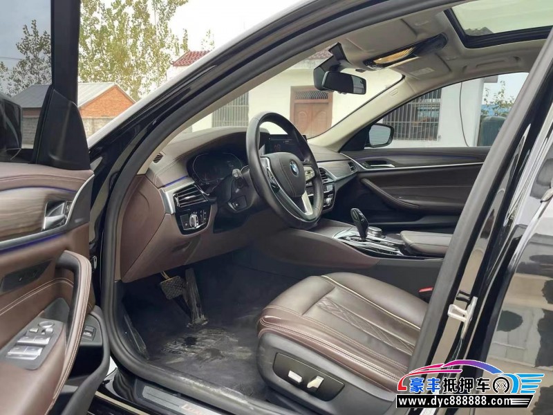 20年宝马5系轿车抵押车出售