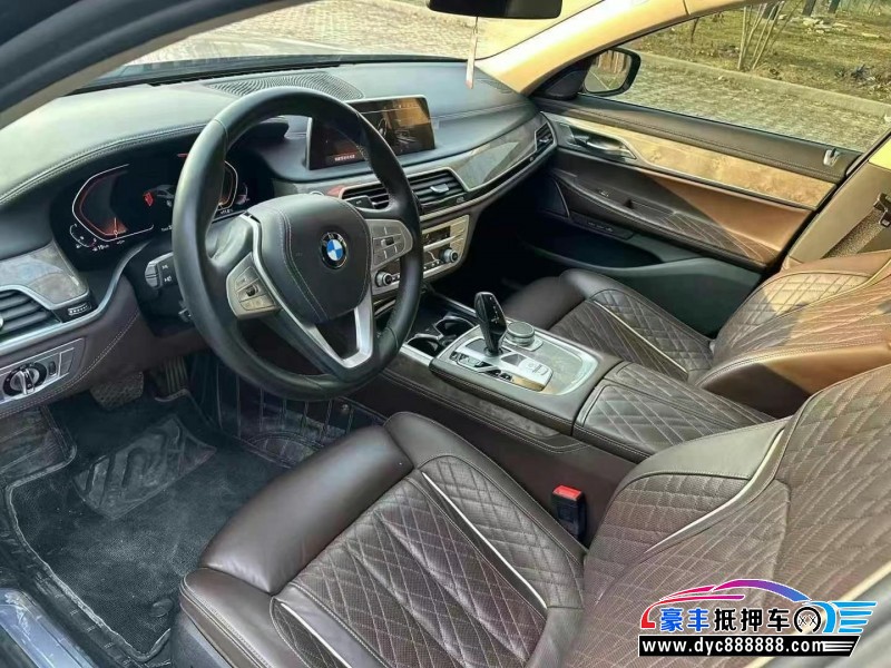 22年宝马7系轿车抵押车出售