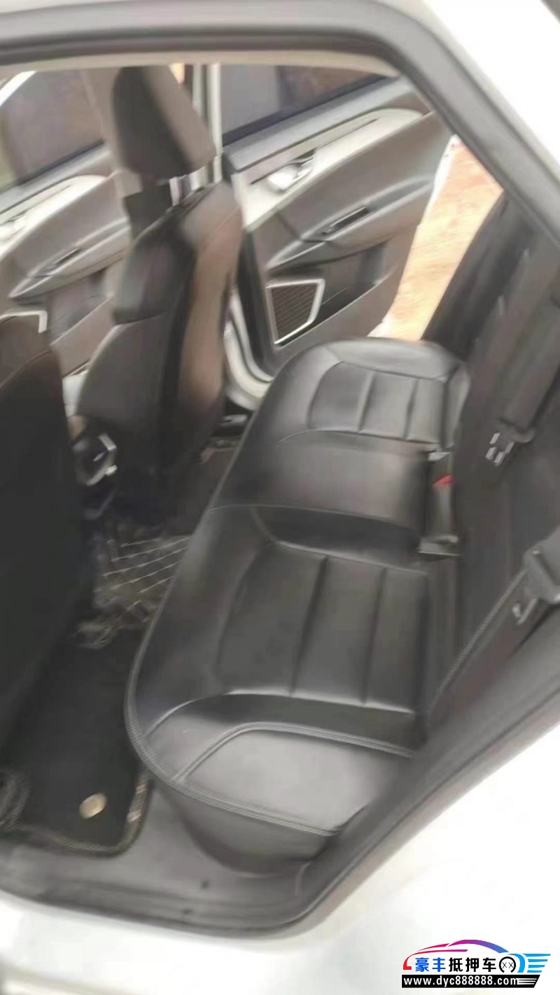 23年吉利几何轿车抵押车出售