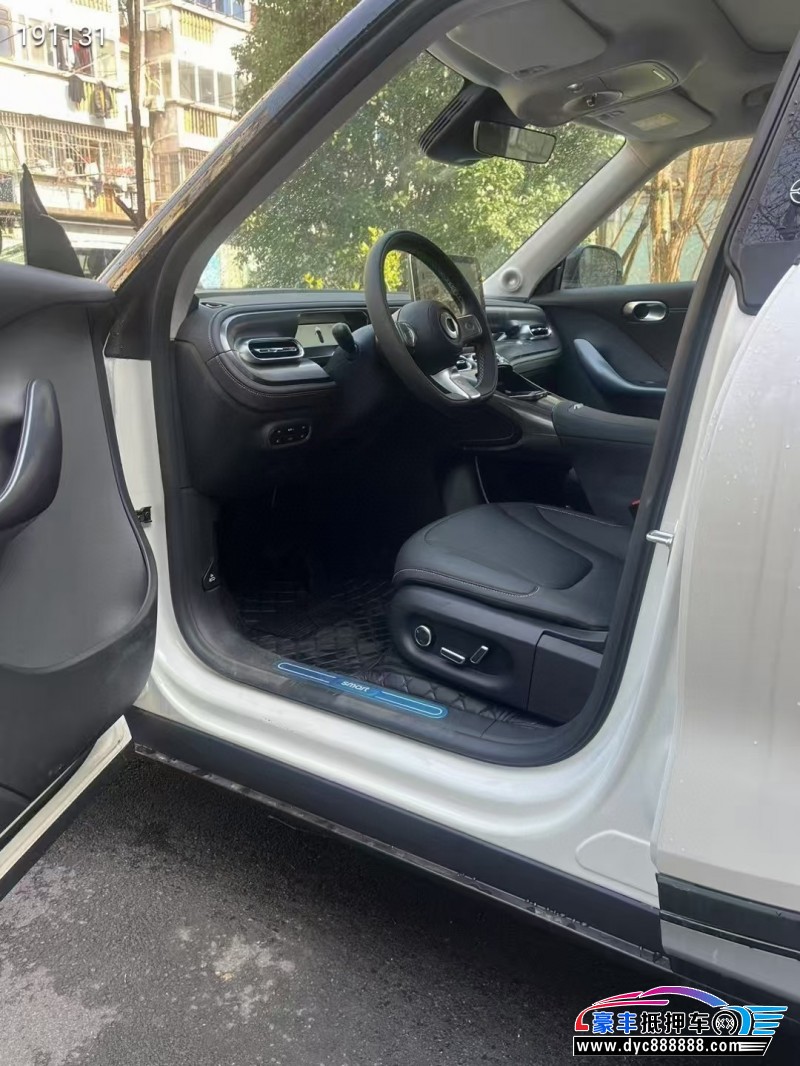 24年奔驰S轿车抵押车出售