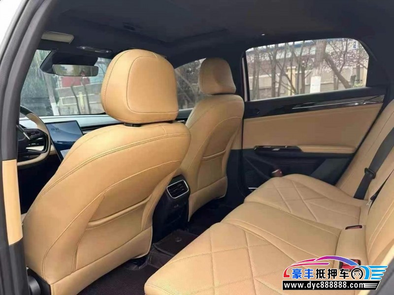 24年吉利银河L6轿车抵押车出售