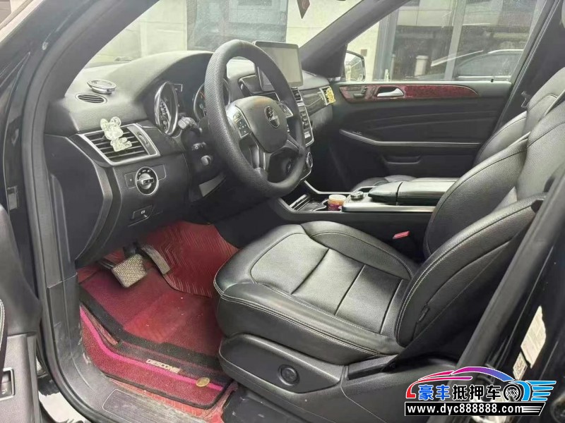 15年奔驰ML轿车抵押车出售