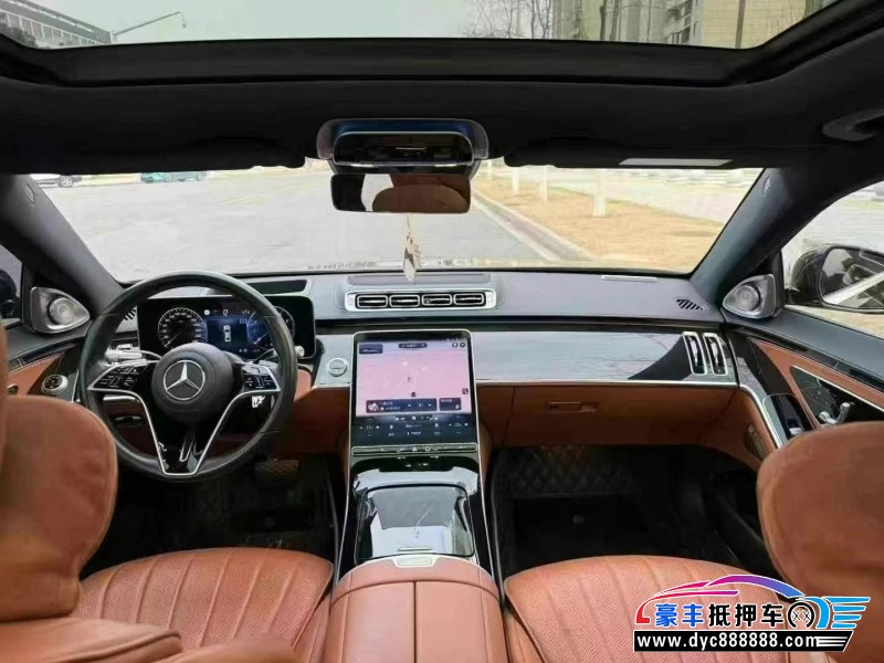 22年奔驰S轿车抵押车出售