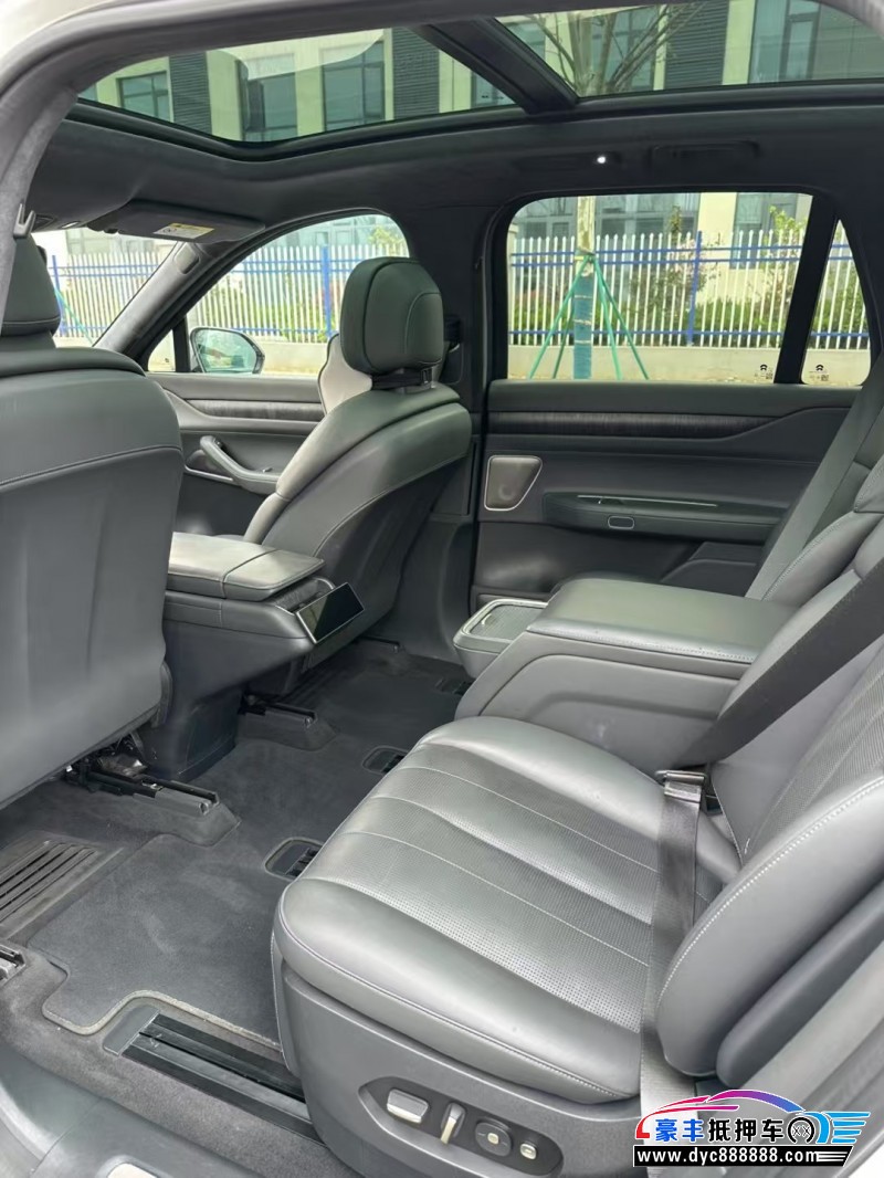 23年蔚来ES8轿车抵押车出售