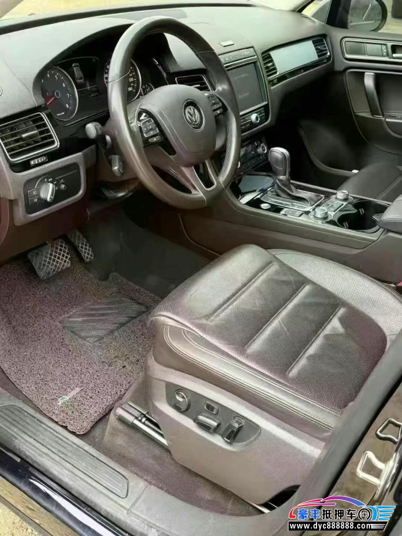 18年大众途锐SUV抵押车出售