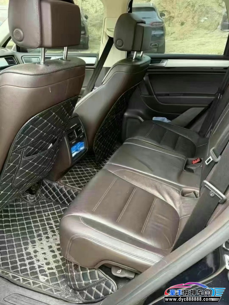 18年大众途锐SUV抵押车出售