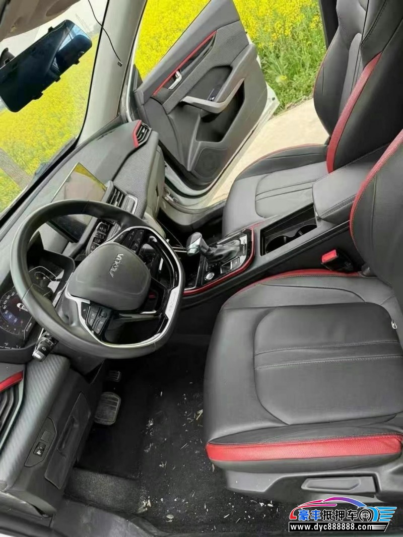 22年东风风神奕炫轿车抵押车出售