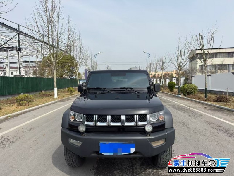 16年北京BJ40轿车抵押车出售