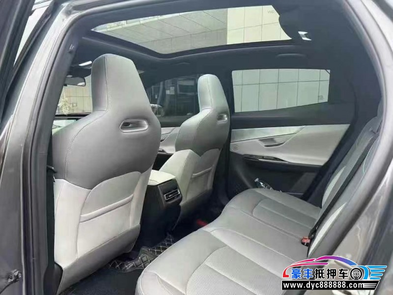 23年长安长安UNI轿车抵押车出售