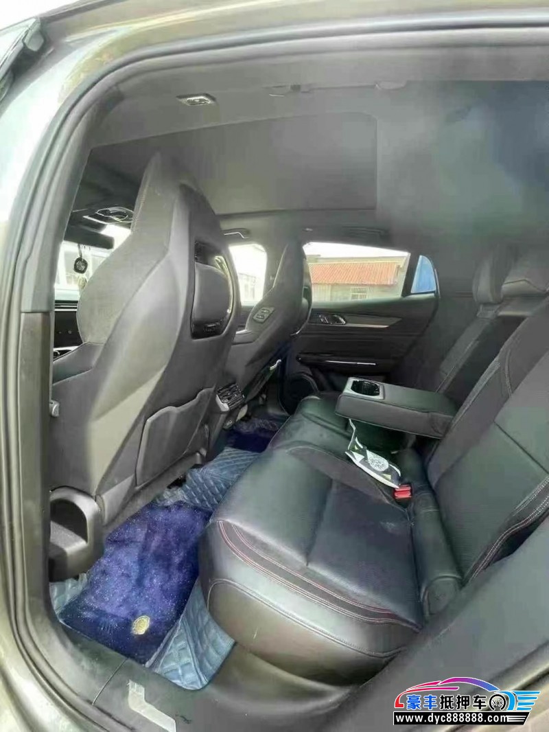 22年领克05轿车抵押车出售