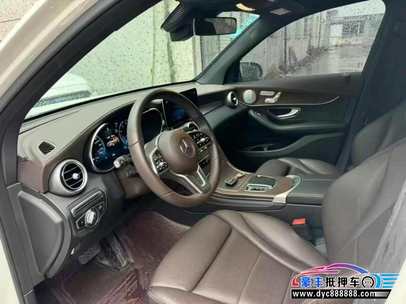 20年奔驰GLC轿车抵押车出售