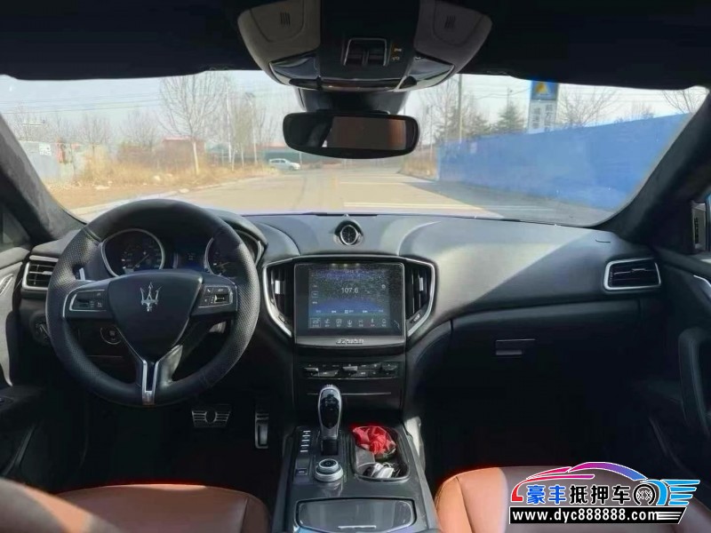 17年玛莎拉蒂Ghibli轿车抵押车出售