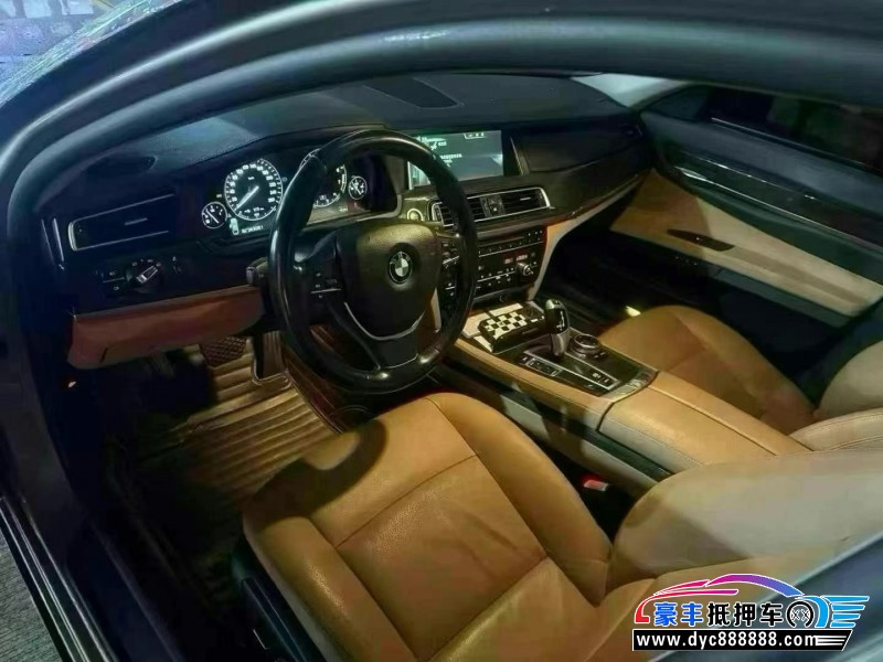 14年宝马7系轿车抵押车出售