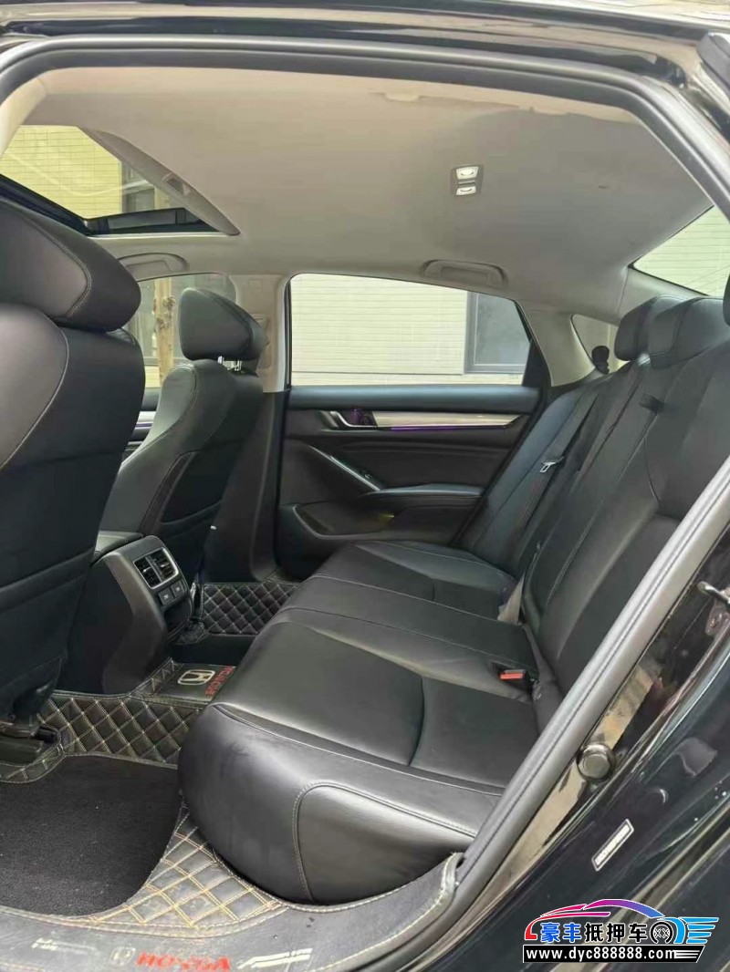 22年凯迪拉克CT6轿车抵押车出售