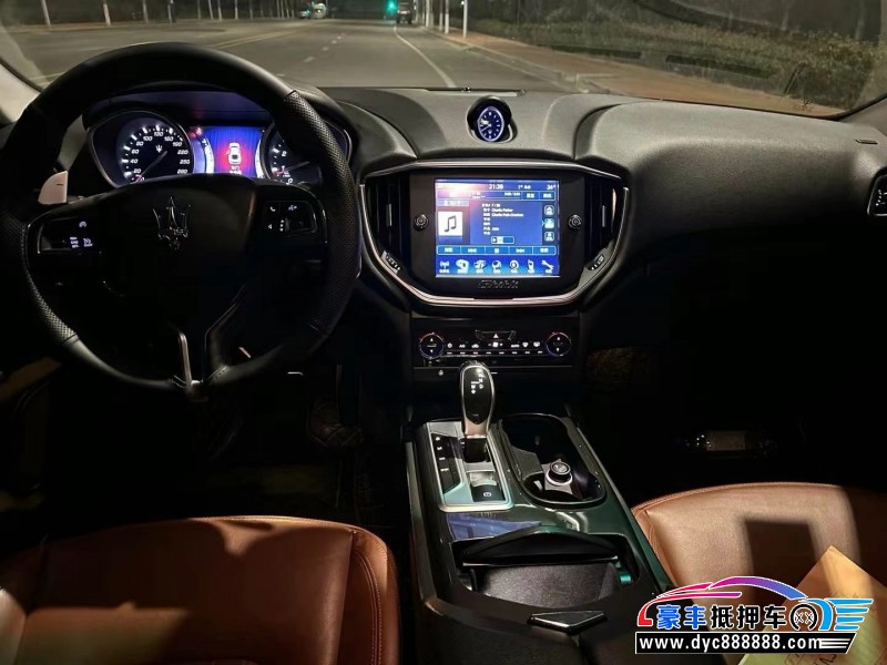 17年玛莎拉蒂Ghibli轿车抵押车出售