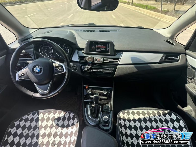 18年宝马2系轿车抵押车出售