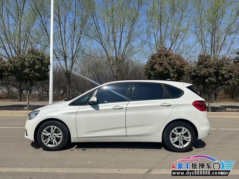 18年宝马2系轿车抵押车出售