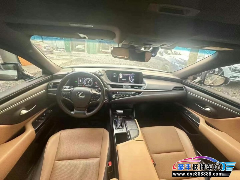21年雷克萨斯ES轿车抵押车出售