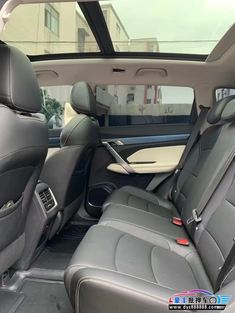 22年吉利博越轿车抵押车出售