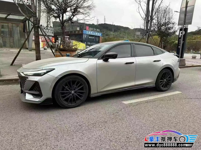 23年长安长安UNI轿车抵押车出售