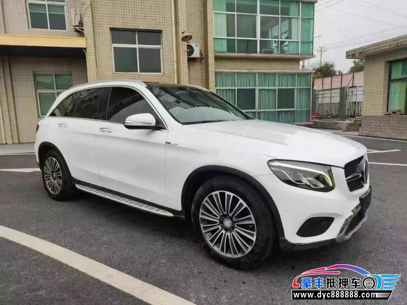 16年奔驰GLC轿车抵押车出售