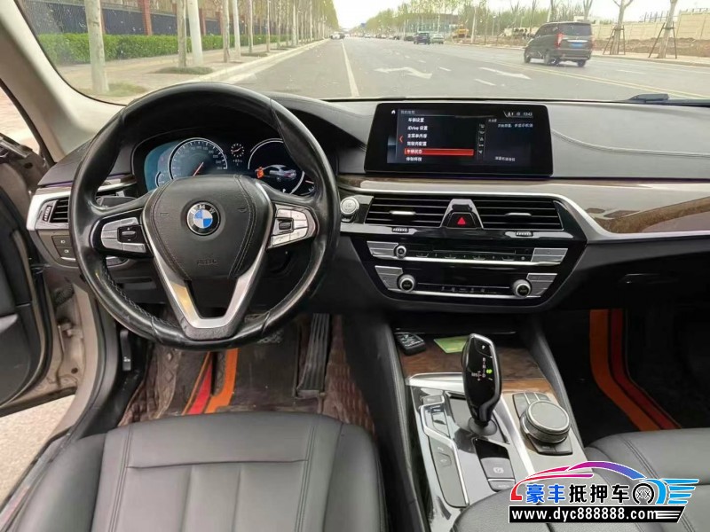 18年宝马5系轿车抵押车出售