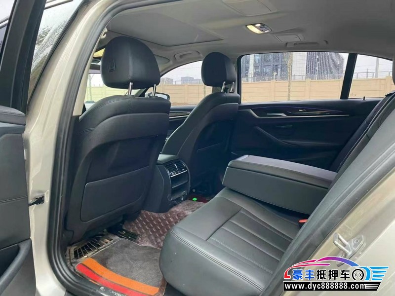 18年宝马5系轿车抵押车出售